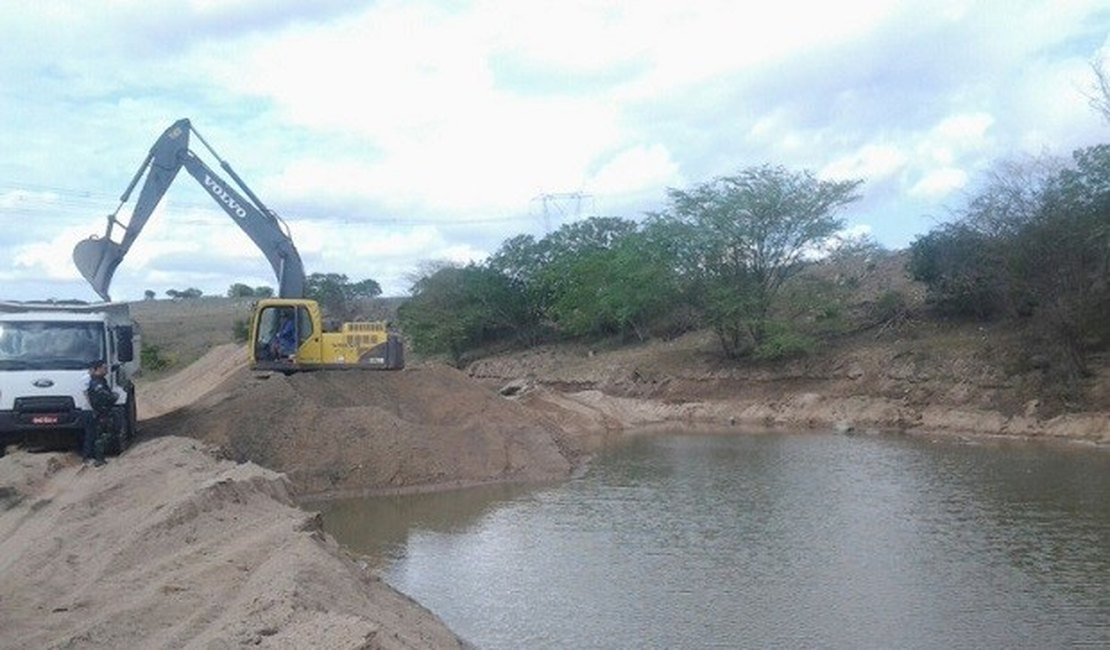 Fiscais do IMA interditam extrações ilegais de areia em Craíbas