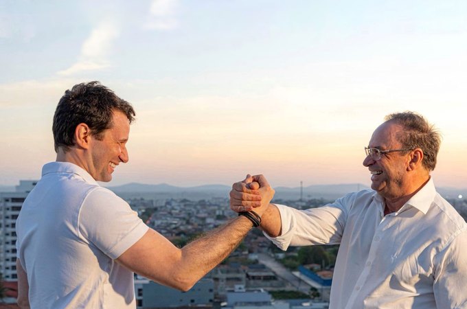 Luciano e Daniel Barbosa lançam o programa Creche Para Todos