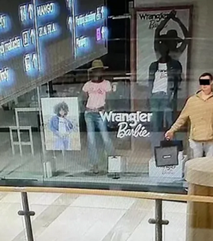 Homem finge ser manequim enquanto espera loja fechar para roubar joias