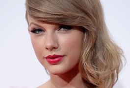 Taylor Swift aciona justiça contra radialista que a teria assediado em show