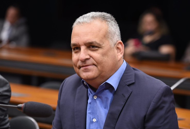 Alfredo Gaspar lidera disputa ao Senado em Alagoas