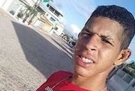 Homem morre e duas pessoas ficam feridas em acidente de moto no Sertão alagoano