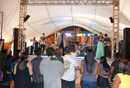 Evento reúne pagode gospel e pop rock no Mercado do Artesanato neste feriado