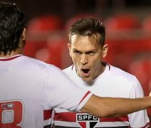 São Paulo vence e complica vida do Palmeiras no Brasileirão