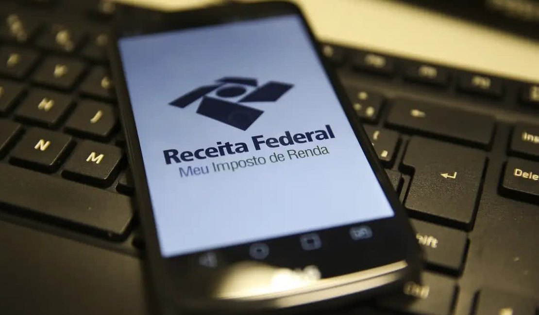 Receita Federal alerta para falsas cobranças com nome e CPF do contribuinte