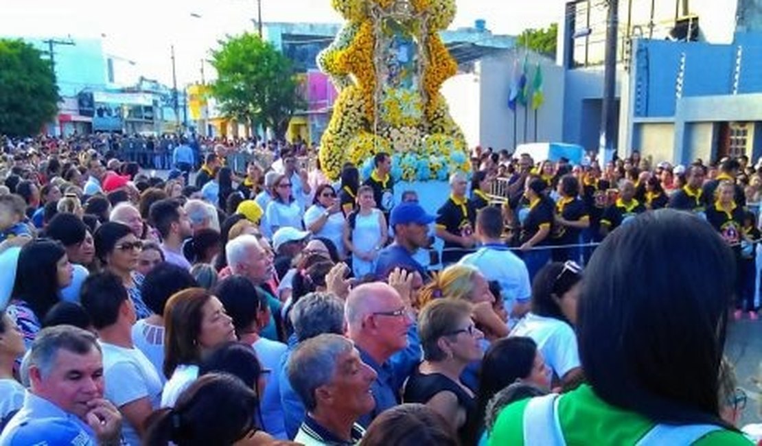 SMTT altera trânsito em frente ao ginásio João Paulo II durante a Festa da Padroeira