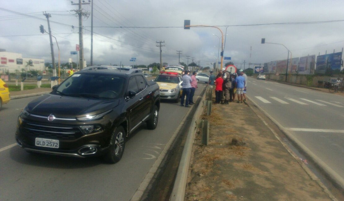Duas crianças ficam feridas após colisão em Arapiraca