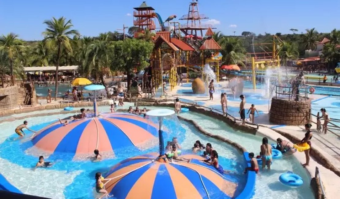 Jovem de 15 anos morre após cair de toboágua no Thermas dos Laranjais, em Olímpia