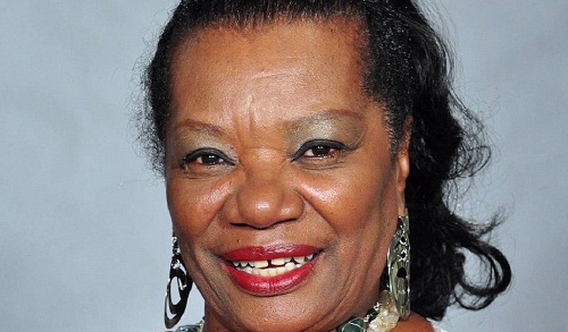 Atriz Neuza Borges é internada em hospital de Salvador após mal-estar