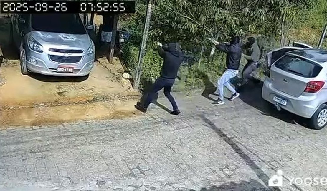 Polícia divulga imagens que mostram execução de dois irmãos no interior de Alagoas