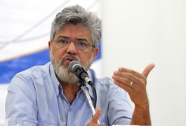 Prefeito Eduardo Tavares reajusta salário dos professores de Traipu em 7,64%