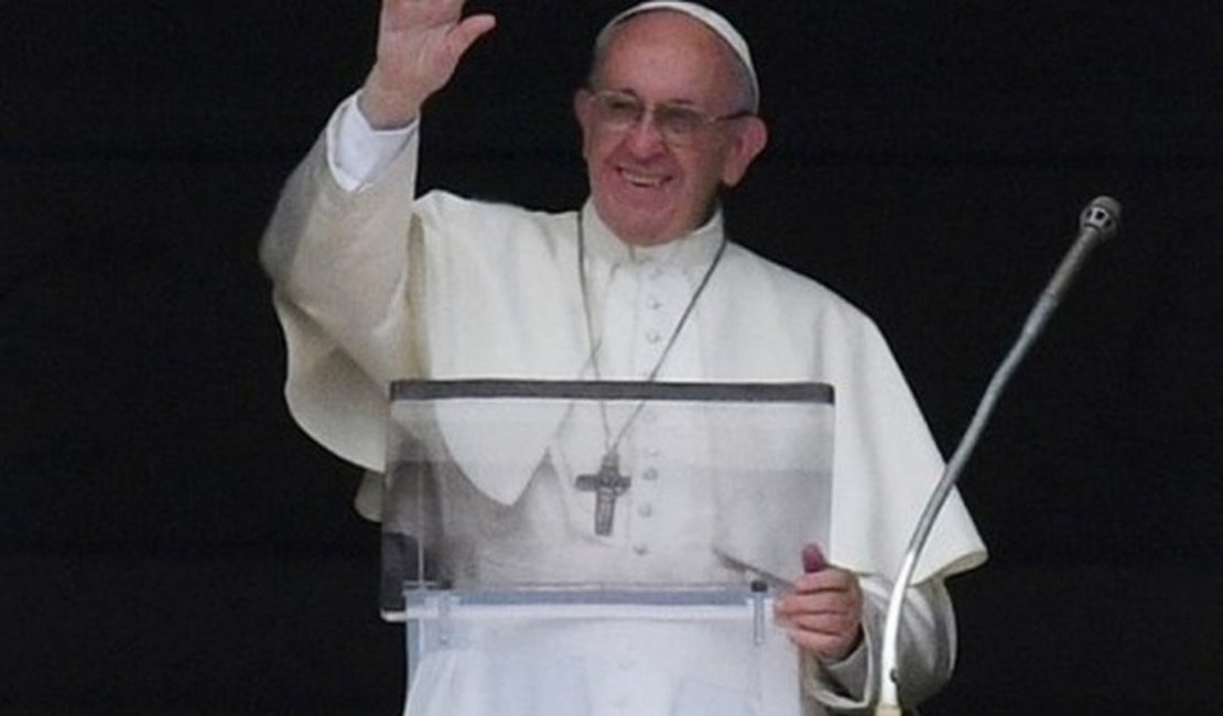 Papa Francisco convida Caetano Veloso para 50 anos de museu do Vaticano