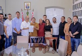 Prefeitura de Penedo autoriza pavimentação de novas ruas e amplia avanços em infraestrutura urbana