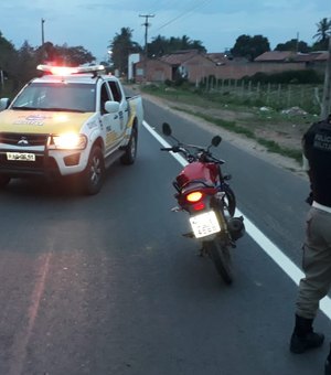 BPRv flagra condutores trafegando pela contramão da rodovia AL-220