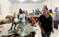 Idosos de Traipu vivenciam dia de lazer e integração em passeio promovido pela Assistência Social