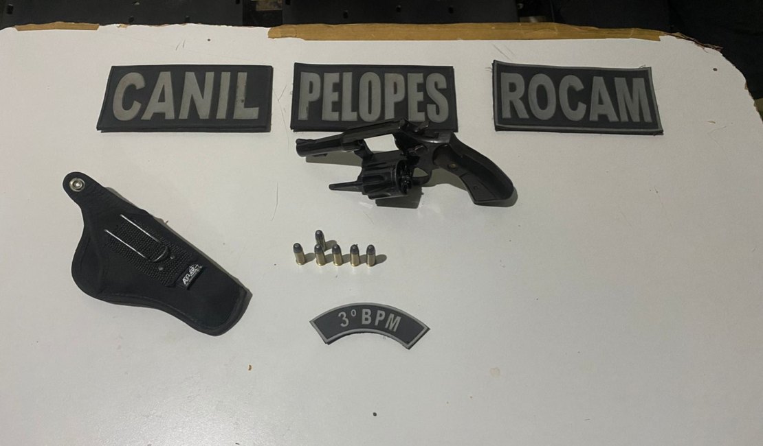 Advogado conhecido em Arapiraca é preso após ser flagrado com revólver em carro estacionado na contramão: 'Não sei de arma nenhuma'