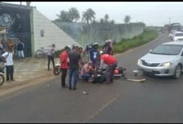 Colisão envolvendo moto e carro deixa condutor ferido na AL-115, em Arapiraca