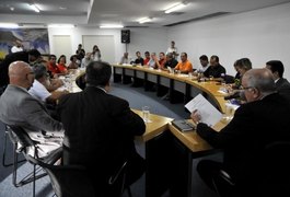 Governo oferece percentual de 4% e negociações continuam