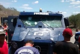 Grupo armado assalta e explode carro-forte no Agreste de PE