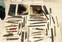 Armas brancas, espetos, videogame e celulares são encontrados no Baldomero Cavalcante