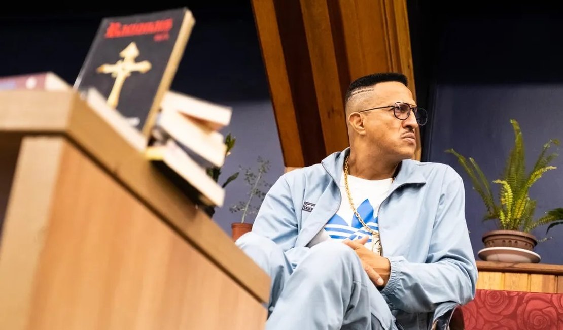 Mano Brown recebe título de 'doutor honoris causa' por universidade na BA