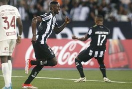 Botafogo se recupera na Libertadores, vence Universitario e embola grupo