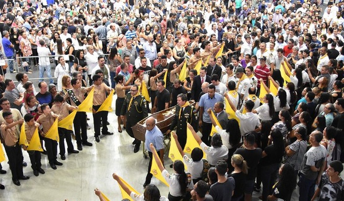 Suspeito de participar de planejamento do massacre de escola de Suzano se apresenta à Justiça