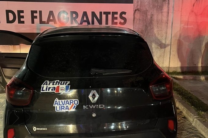 PRF prende homem com carro clonado na BR-316, em Santa Luzia do Norte