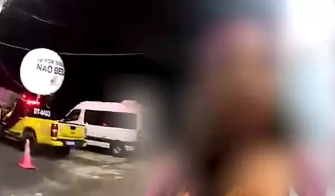 Mulher oferece sexo para agente de trânsito após amigo ser flagrado dirigindo embriagado: 'A gente sai, faz o babado'