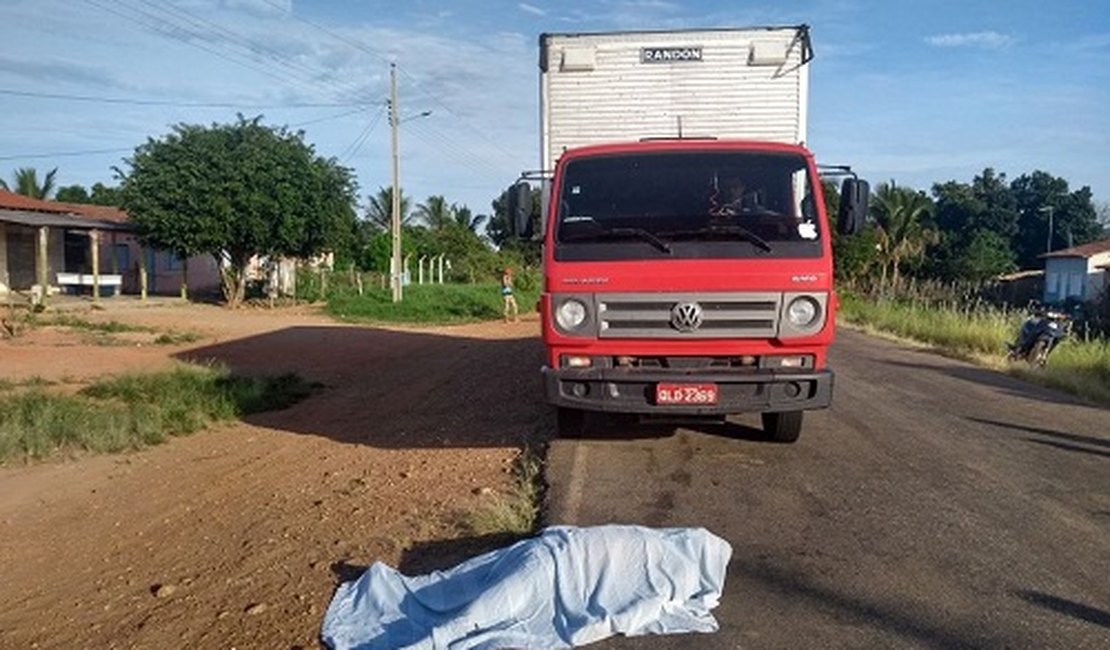 Caminhoneiro alagoano morre após mal súbito às margens de rodovia de Sergipe