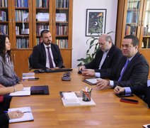 Governo de Alagoas articula capacitação de agentes públicos para combate à desinformação