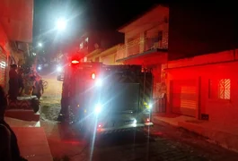 Incêndio atinge vários cômodos de residência em São Miguel dos Campos