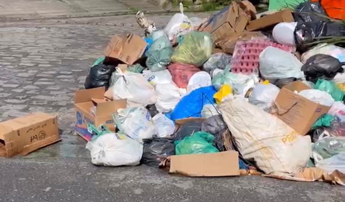 Moradores reclamam da falta de coleta de lixo na parte alta de Maceió