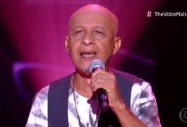 Alagoano surpreende e é aplaudido de pé pelos jurados do The Voice +