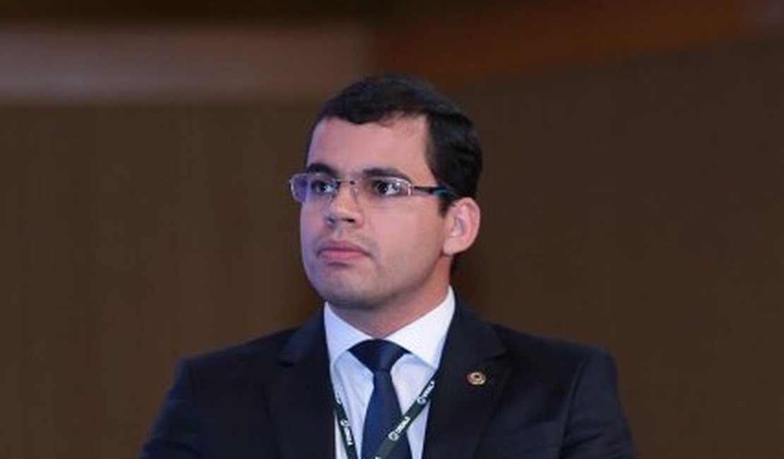 Deputado Gilvan Barros Filho anuncia reforma de escola em Girau do Ponciano