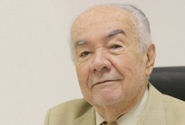 Morre, vítima de pneumonia, jornalista Vladimir Calheiros