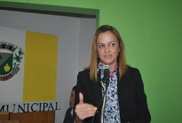 Vereadora cobra explicações sobre tumulto em desfile de Arapiraca