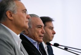 Temer anuncia acordo com Maia e Renan e barra anistia a caixa 2