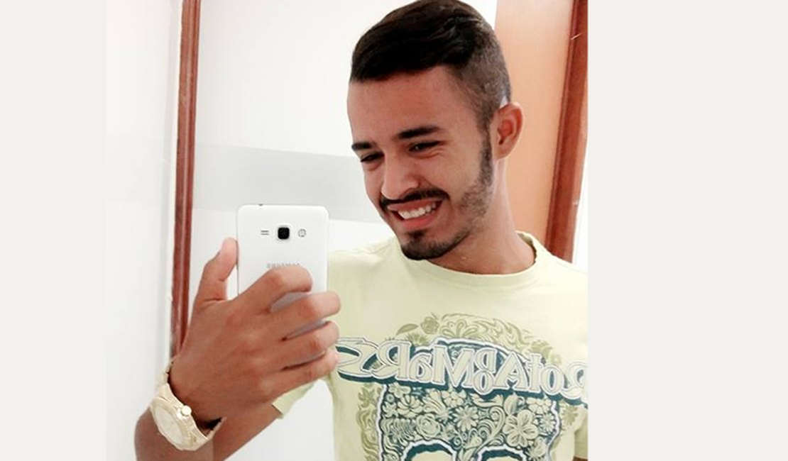 Corpo de jovem é encontrado boiando no Lago da Perucaba