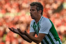 Bicampeão da Champions vira pescador após se aposentar aos 33