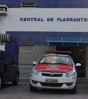 Polícia prende homem suspeito de se masturbar na frente da filha, em Maceió