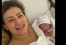 Nasce filho de Andressa Urach: 'saudável e não precisou de UTI'