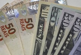 Dólar salta 2% e vai acima de R$ 4 após dados fracos da China