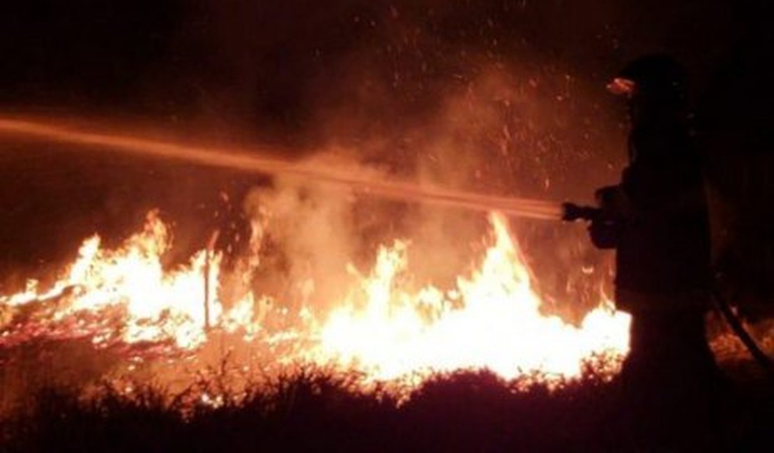 Incêndio atinge set da novela 'Espelho da Vida' no Rio