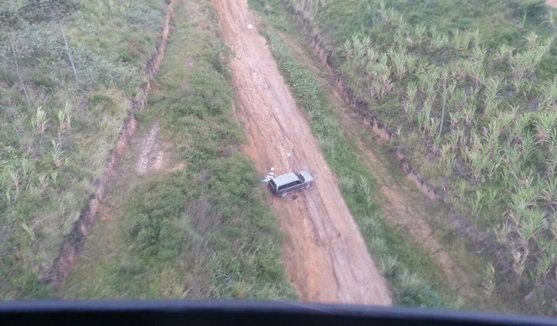 Grupamento Aéreo localiza carro que havia sido roubado em condomínio