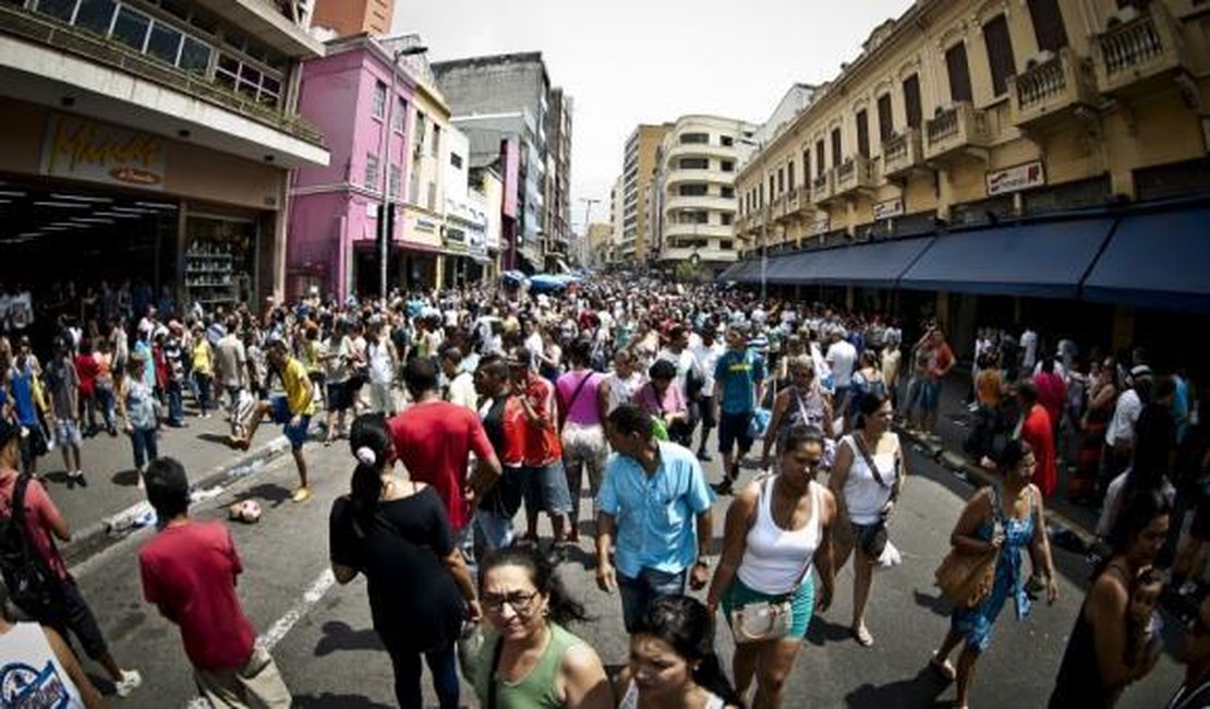 Expectativa de vida do brasileiro sobe para 74,9 anos