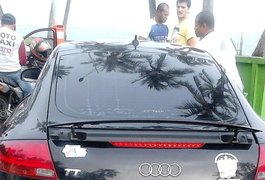 Com IPVA atrasado, carro de Aloísio Chulapa é guinchado em Maceió