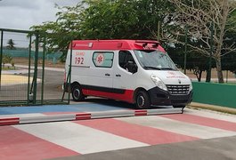 Pedreiro cai de altura de quatro metros ao se descuidar em telhado de obra em Arapiraca