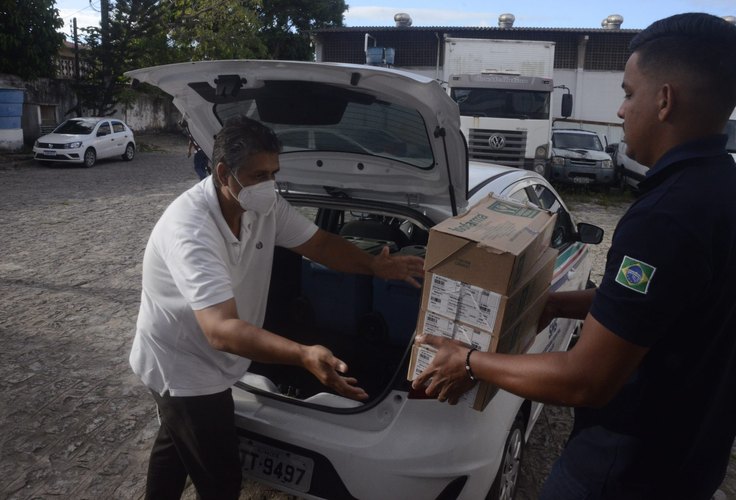 Cidades alagoanas começam a receber doses de vacina contra Covid-19 para crianças