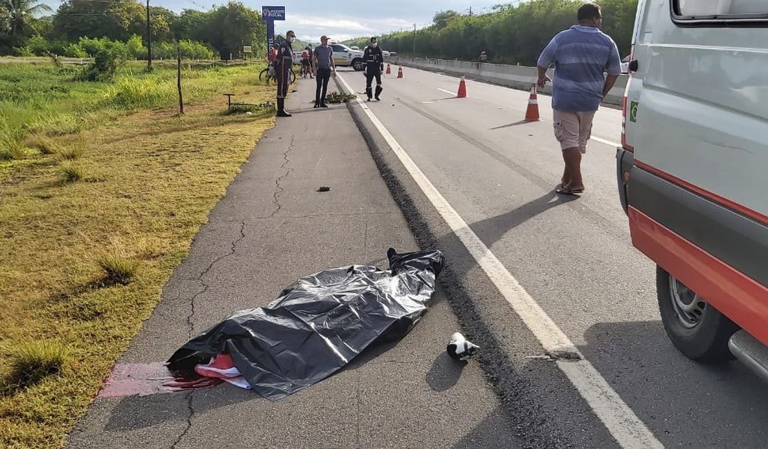 Ciclista morre após ser atropelado na AL 101